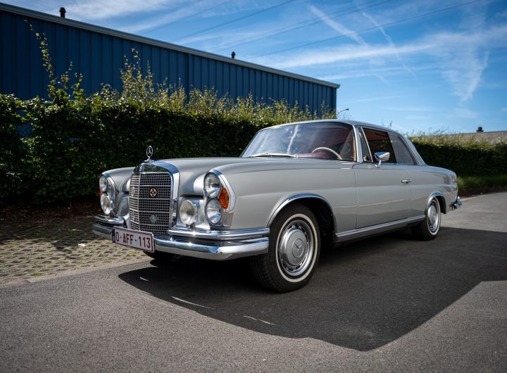 Sve o Mercedes-Benz W111