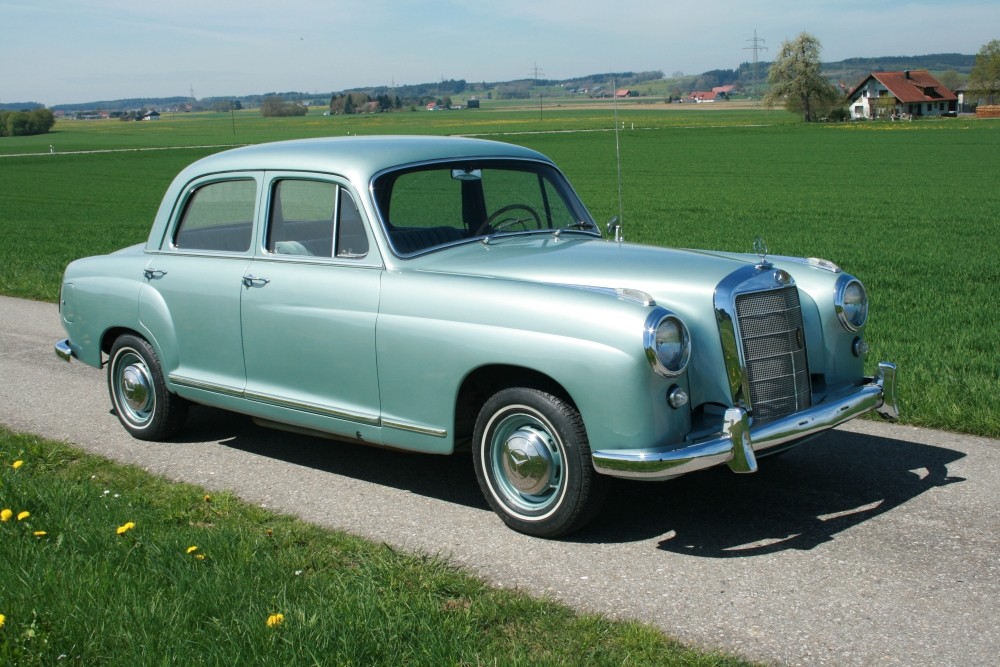 Sve o Mercedes-Benz W105