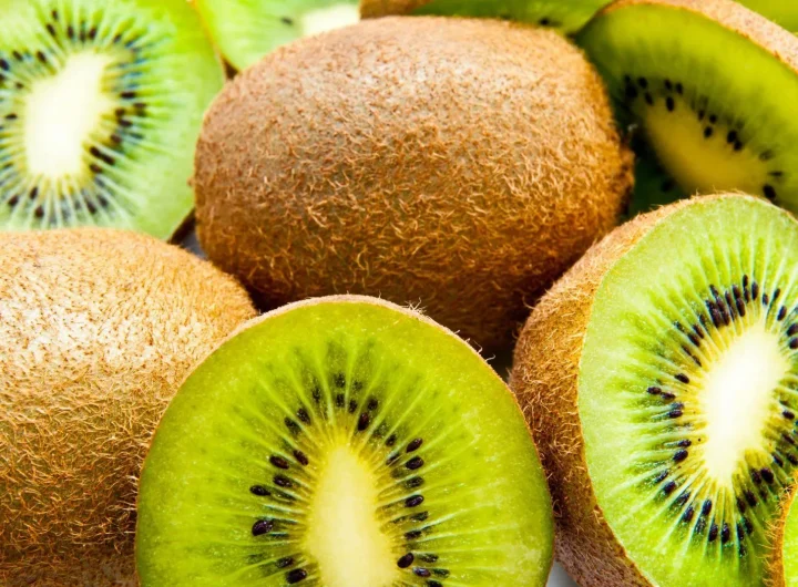 Kiwi, Sorte i Uzgoj