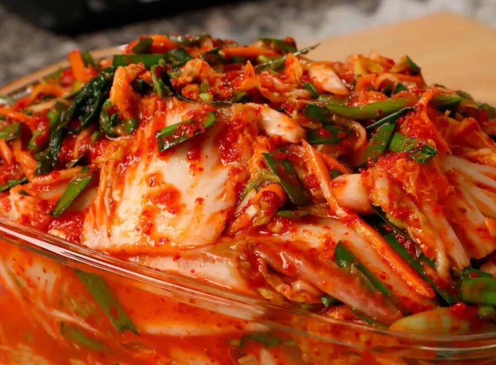Vodič: Kako Napraviti Veganski Kimchi kod Kuće – Recept, Fermentacija i Savjeti