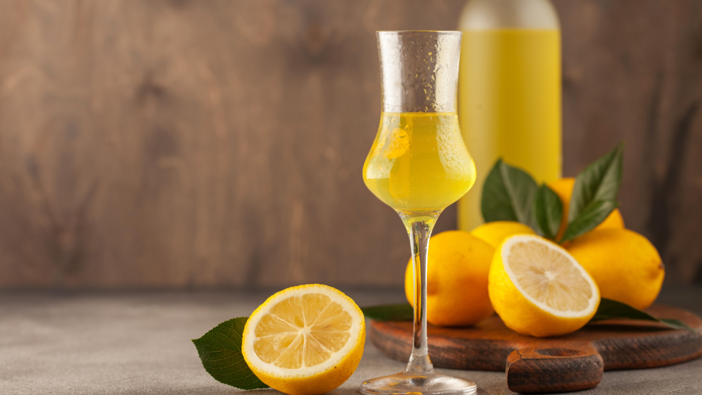 Kako Napraviti Domaći Limoncello – Jednostavan Recept s Limunima