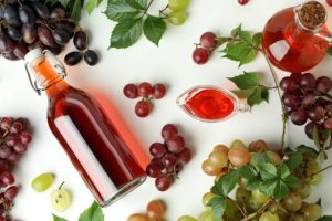 Domaća Izrada Octa od Grožđa – Prirodni Recept bez Kemikalija