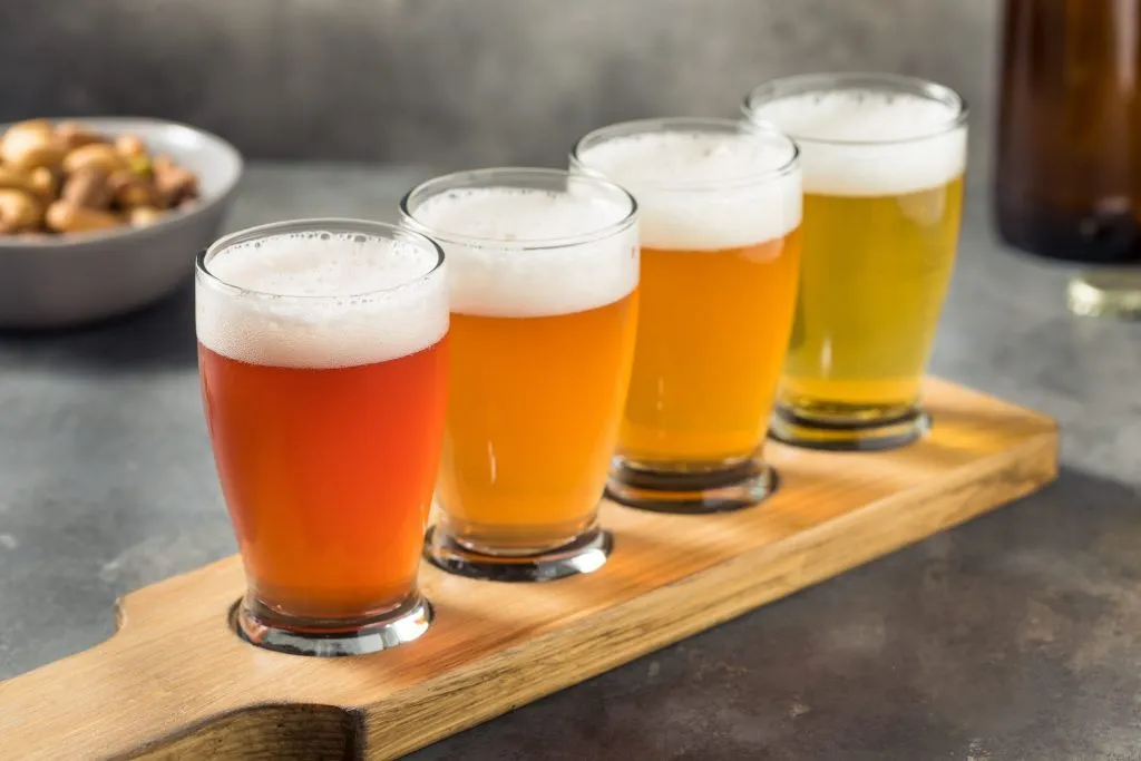 Kako Napraviti Svoje Pivo Kod Kuće: Kompletan Detaljni Vodič za Svijetlo i Tamno Pivo