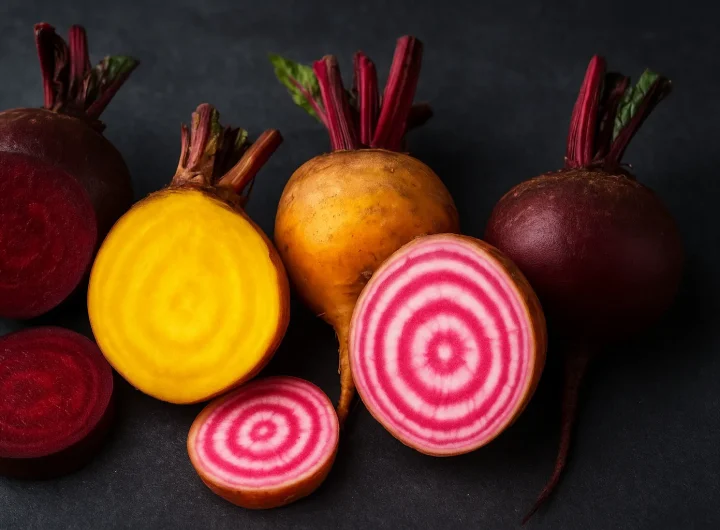 Sve o Cikli (Beta vulgaris): Vodič Kroz Glavne Sorte Cikle (Red Beet, Golden Beet, White Beet, Chioggia i Druge)