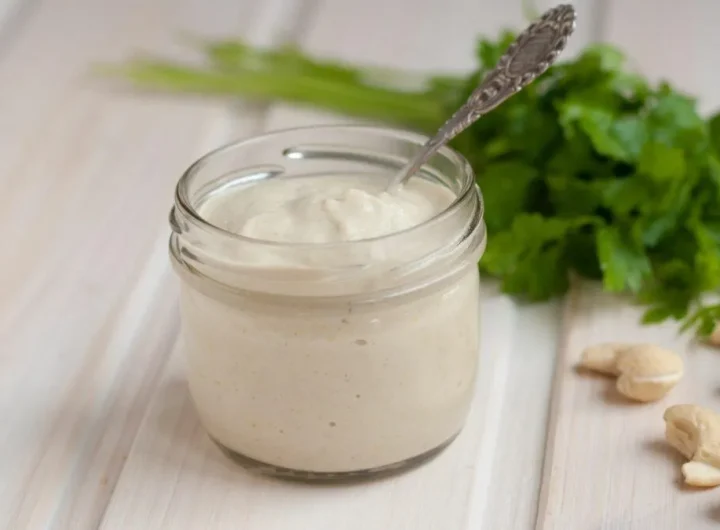Kako Napraviti Vegansku Majonezu: Kompletn Vodič i 10+ Egzotičnih Varijacija